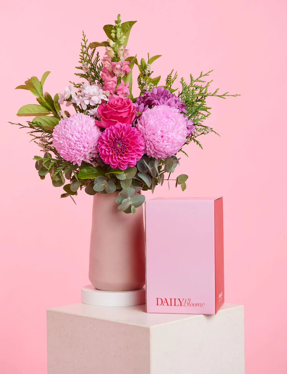 Medium Vase - Pink - Image 4