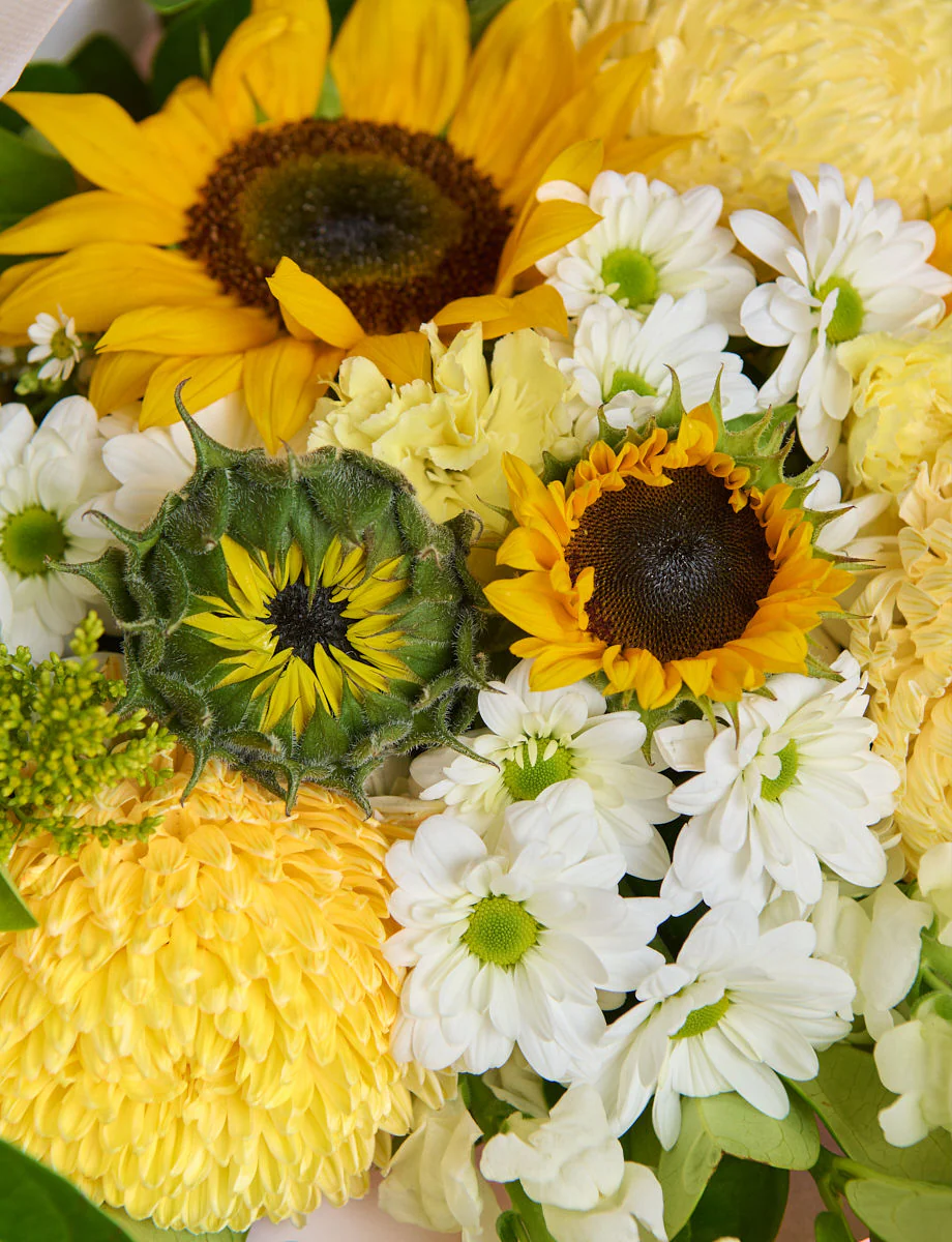 Extra Large Sunny Day Bouquet - Image 3